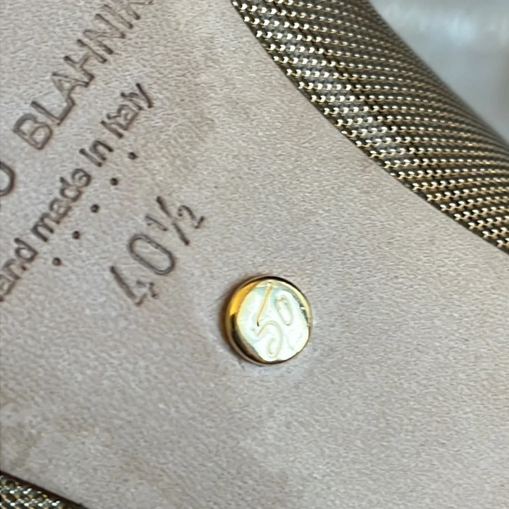 Manolo blahnik Hangisi Chrystal Buckle Gold Mesh Flats, 50th anniversary, NEW - Picture 16 of 17